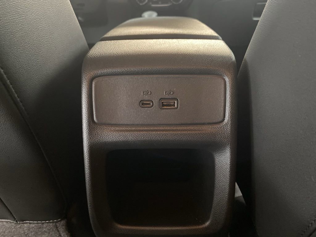 Certified 2025 Chevrolet Trax LT w/ LT Convenience Package image 16