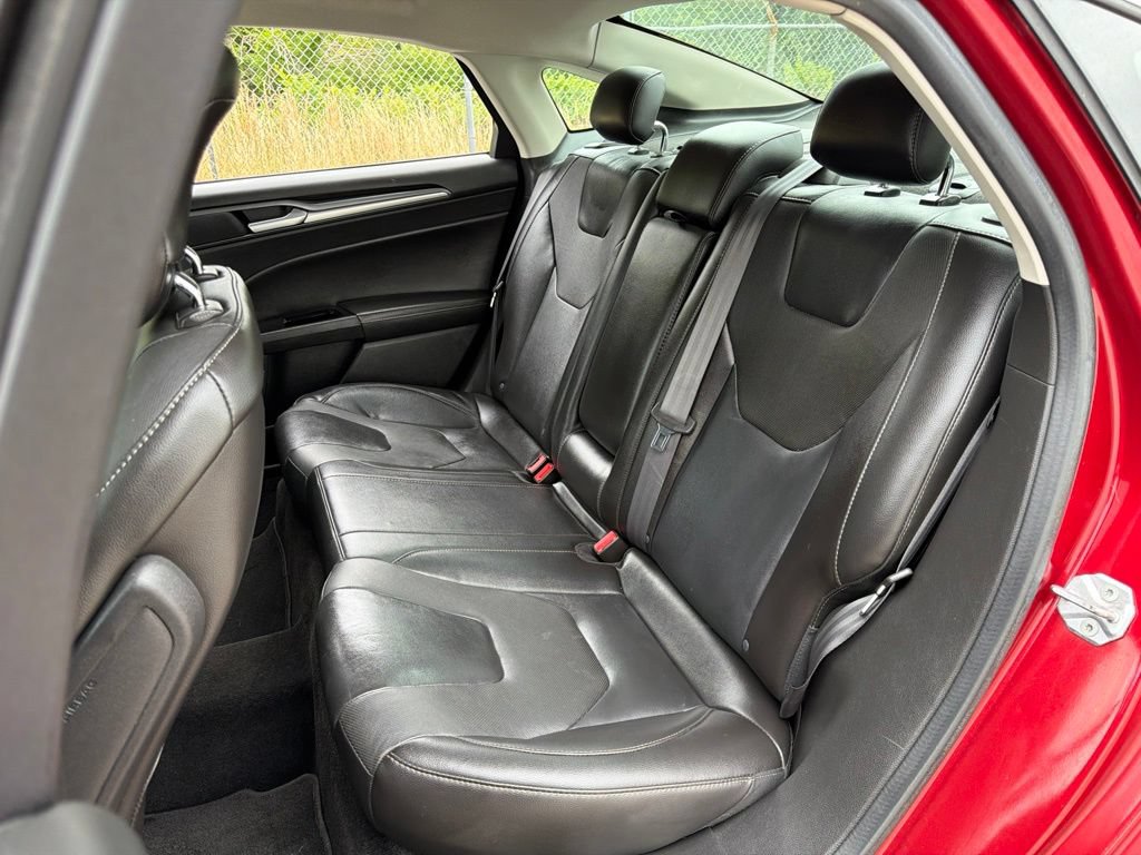 Used 2014 Ford Fusion Titanium FWD image 19