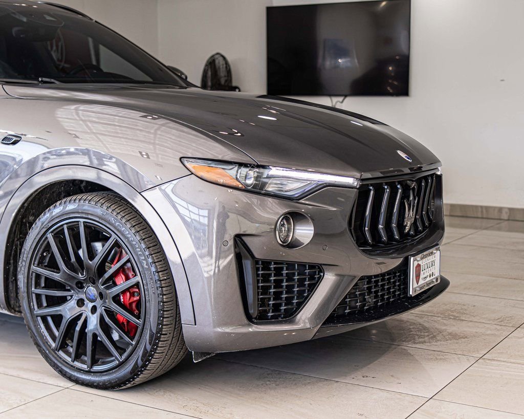 Used 2019 Maserati Levante S GranSport image 3