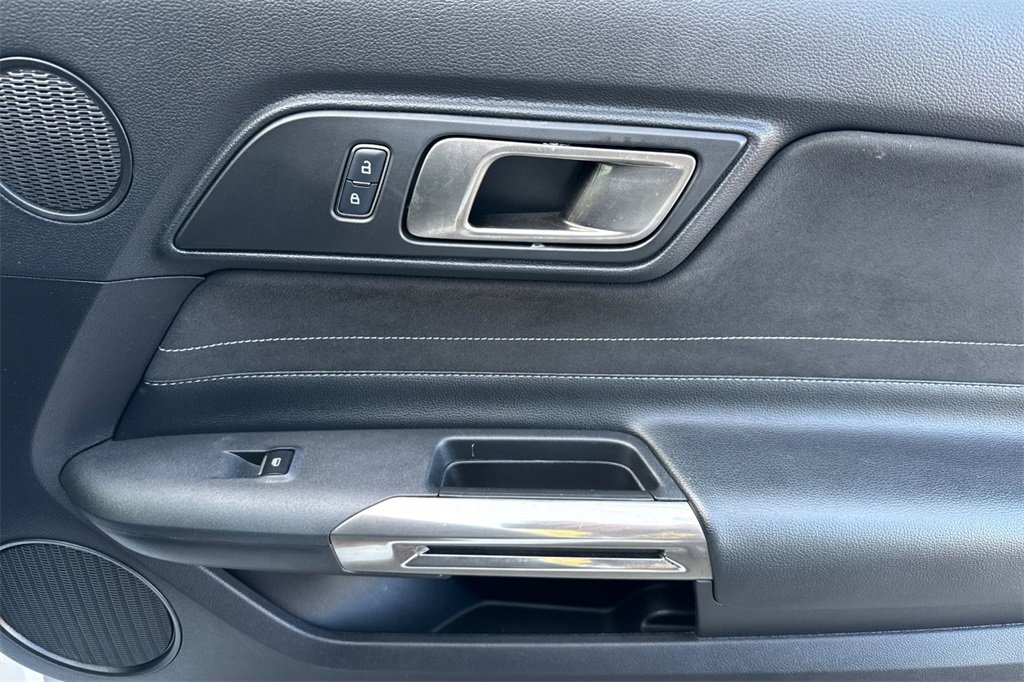 Used 2017 Ford Mustang Shelby GT350 w/ Electronics Package image 19