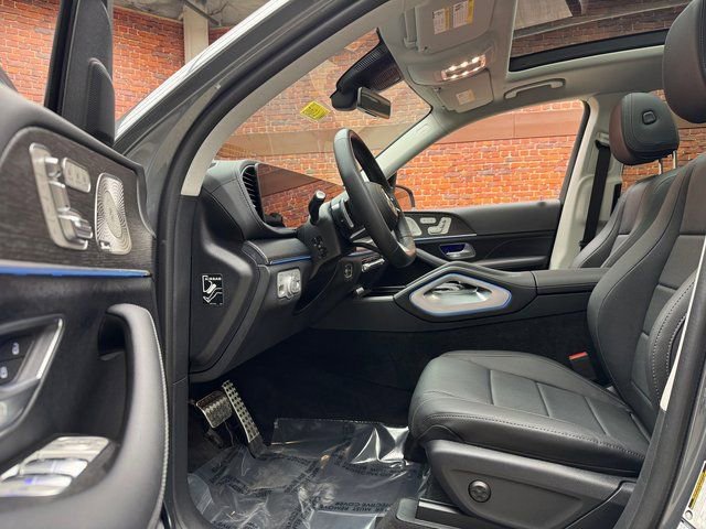 Used 2026 Mercedes-Benz GLS 450 4MATIC image 23