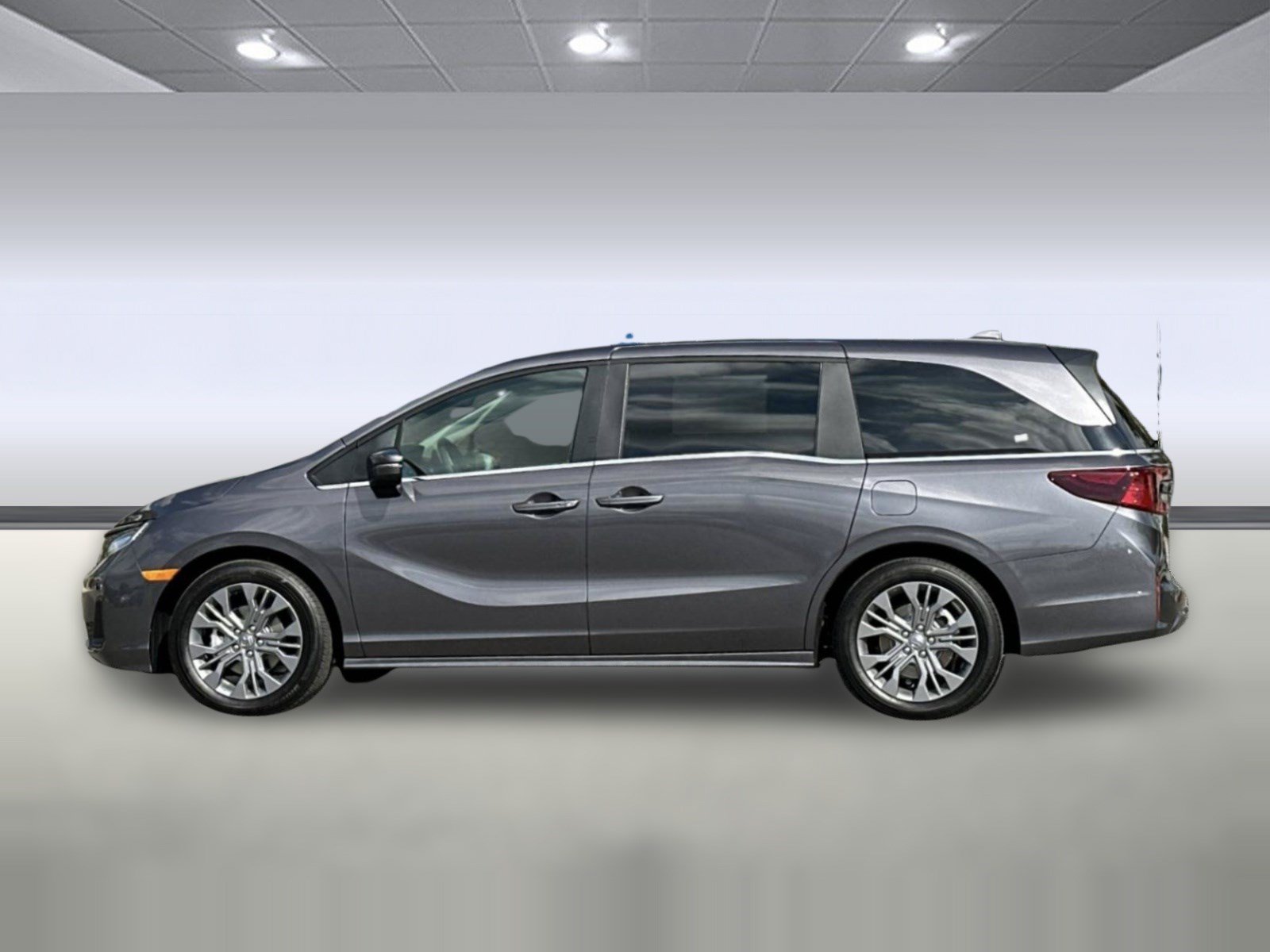 New 2026 Honda Odyssey Touring image 2