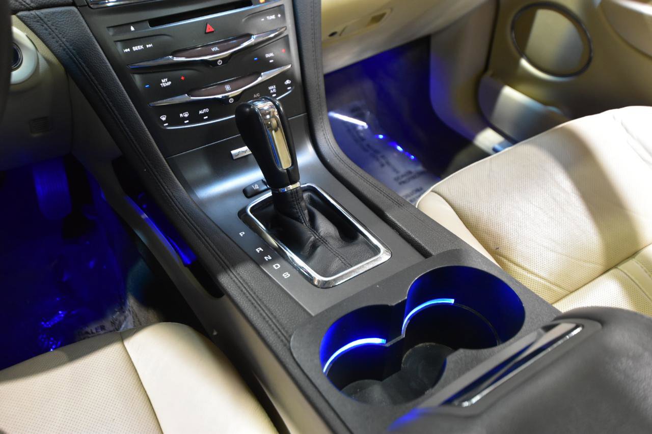 Used 2019 Lincoln MKT AWD image 29
