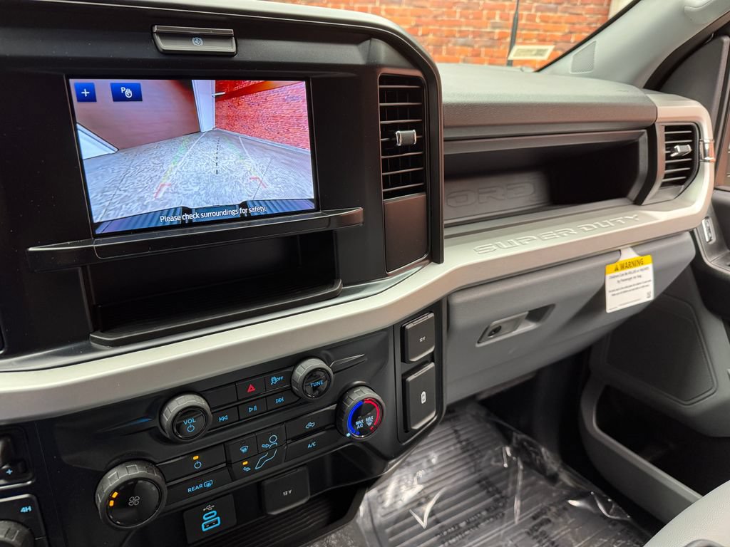 Used 2025 Ford F350 XL AWD/4WD image 23