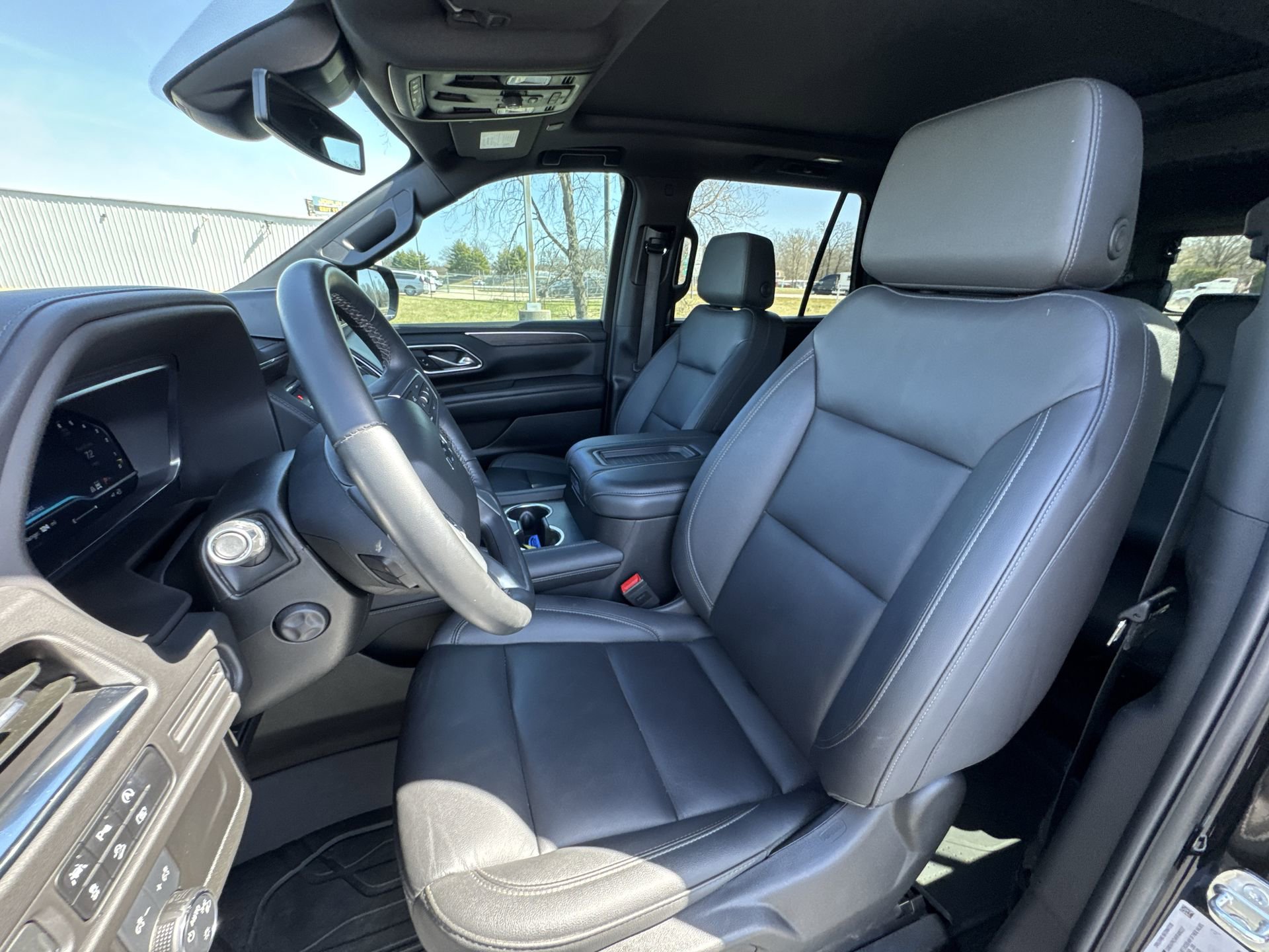 Certified 2024 Chevrolet Tahoe Z71 w/ Luxury Package image 11