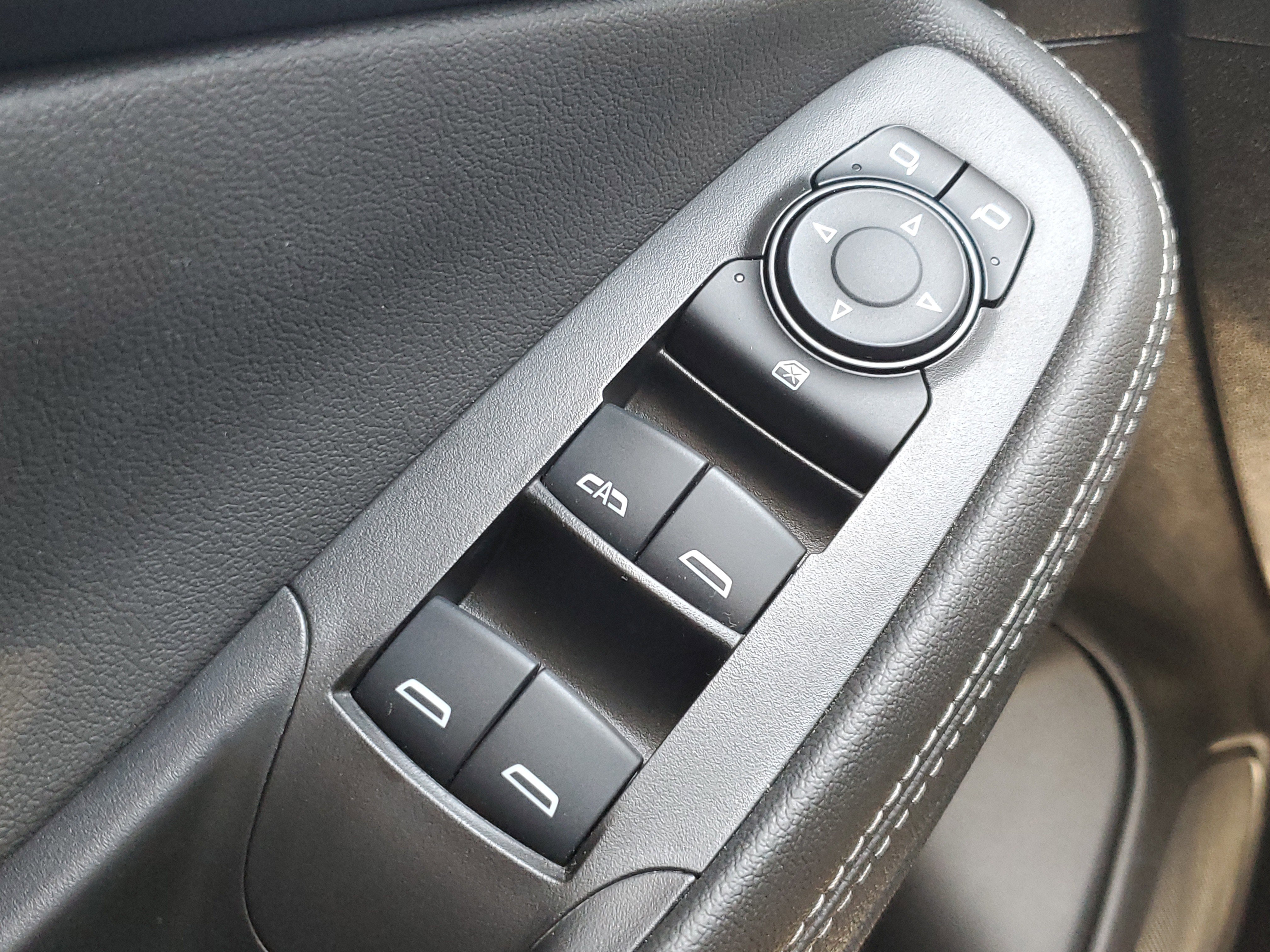 Used 2024 Buick Encore GX Preferred image 27