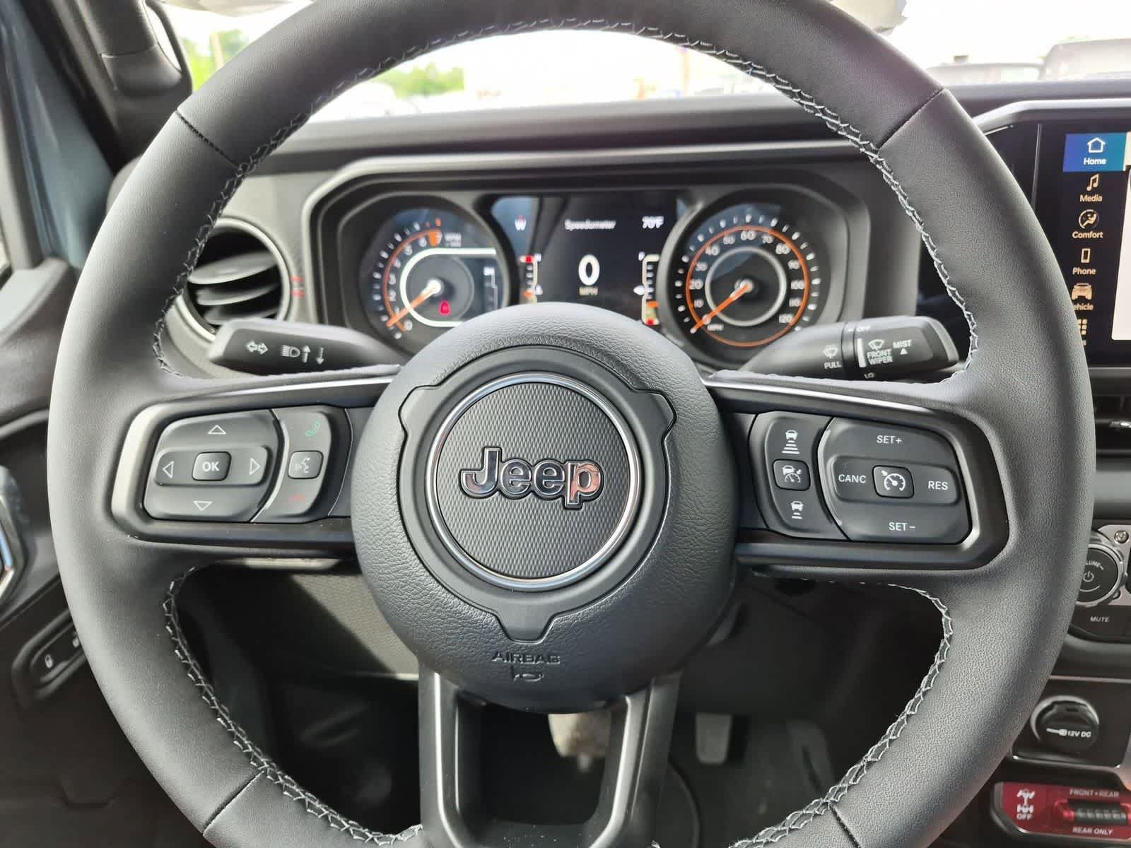 New 2026 Jeep Gladiator Rubicon AWD/4WD image 23