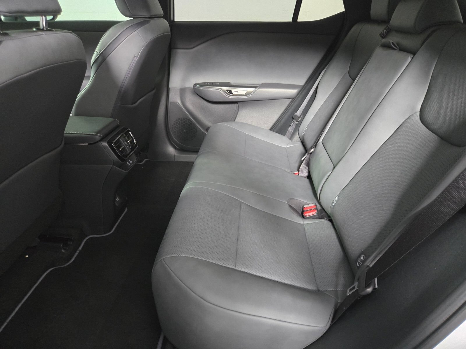 Used 2026 Lexus RZ 350e 2WD w/ Technology Package image 5