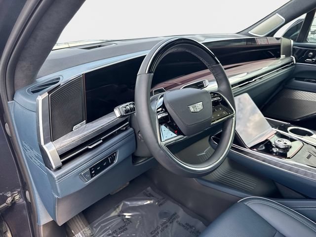 Used 2025 Cadillac Escalade IQ Luxury 2 w/ LPO, Premium Carpet Package AWD/4WD image 19