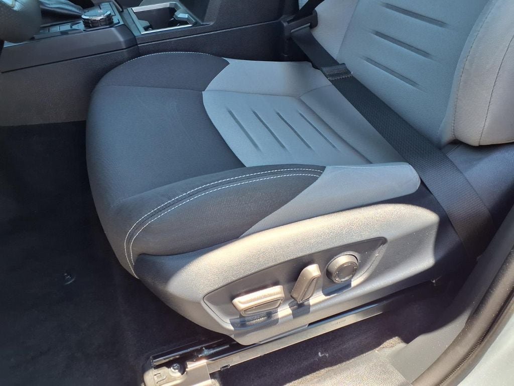 Used 2024 Toyota Tacoma TRD Sport w/ TRD Sport Upgrade Package RWD image 24