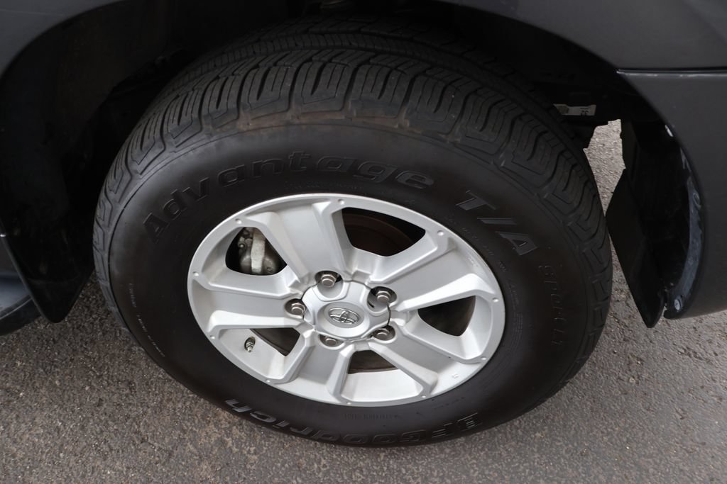 Used 2019 Toyota Sequoia SR5 AWD/4WD image 65