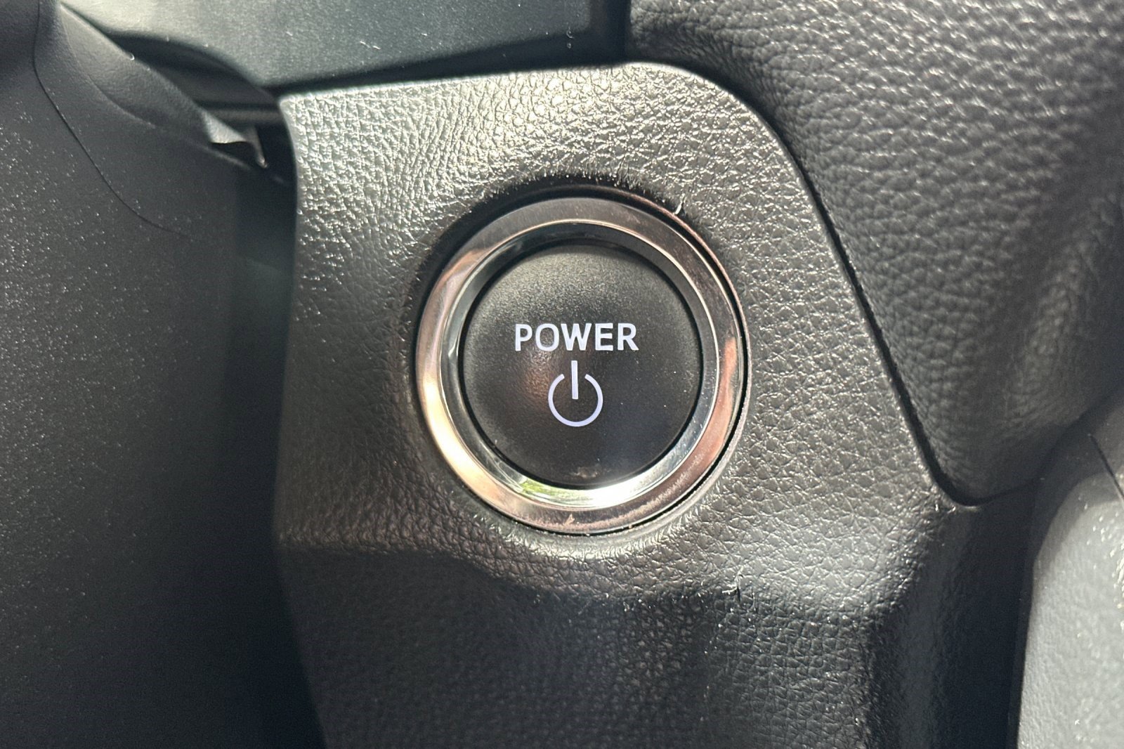 Used 2023 Toyota RAV4 XLE Premium AWD/4WD image 27