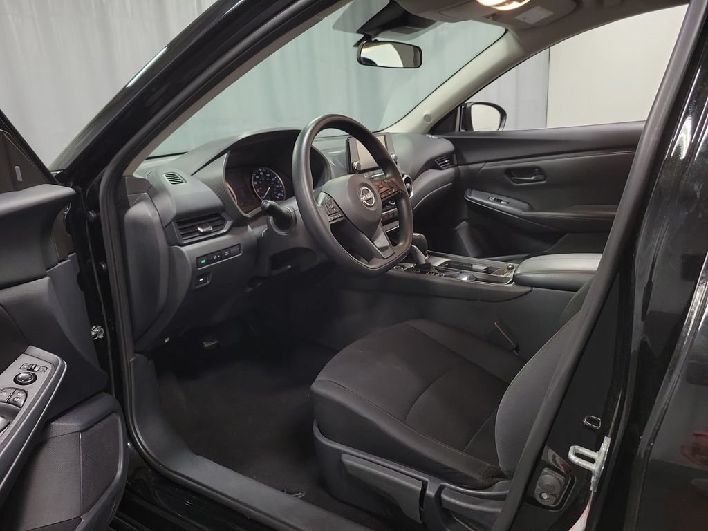 Used 2025 Nissan Sentra S FWD image 12