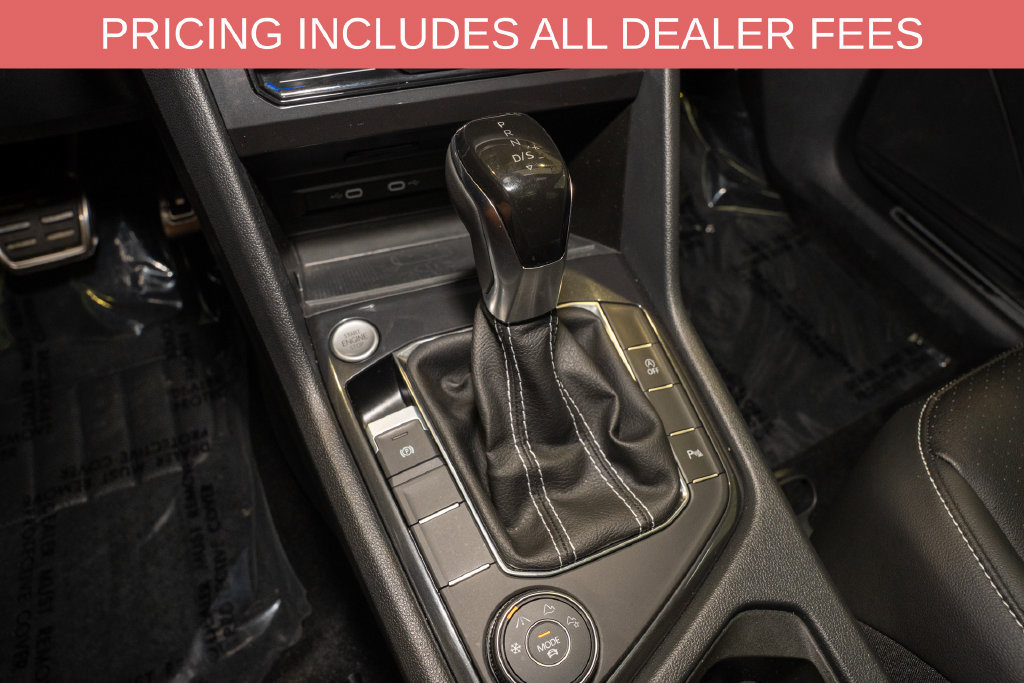 Used 2024 Volkswagen Tiguan SE R-Line AWD/4WD image 18