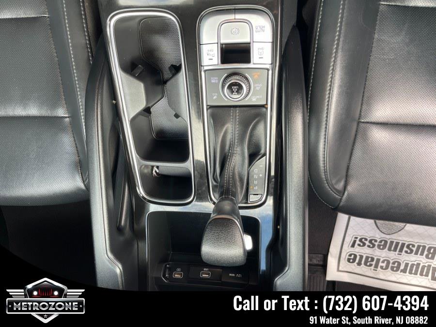 Used 2021 Kia Telluride LX image 32