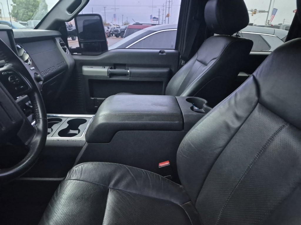 Used 2015 Ford F250 Lariat w/ Lariat Ultimate Package AWD/4WD image 29