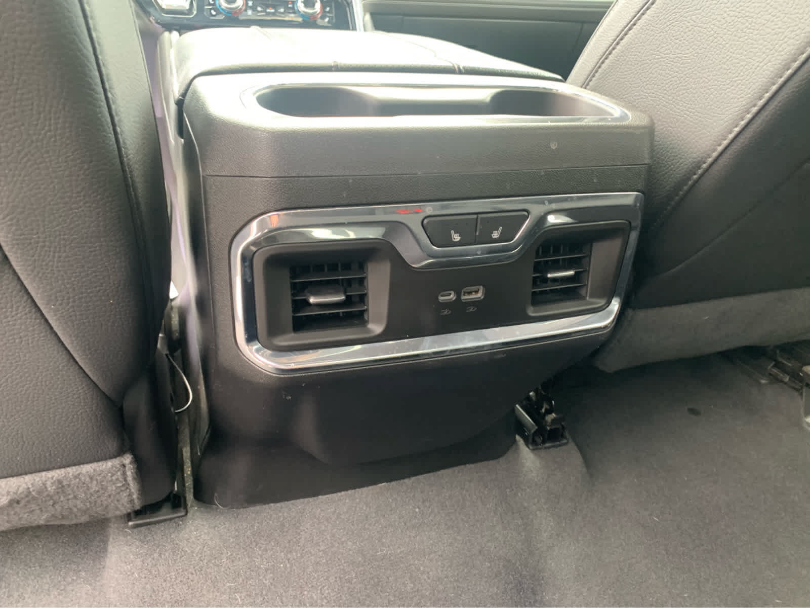 Used 2024 GMC Sierra 1500 Denali w/ Denali Reserve Package AWD/4WD image 25