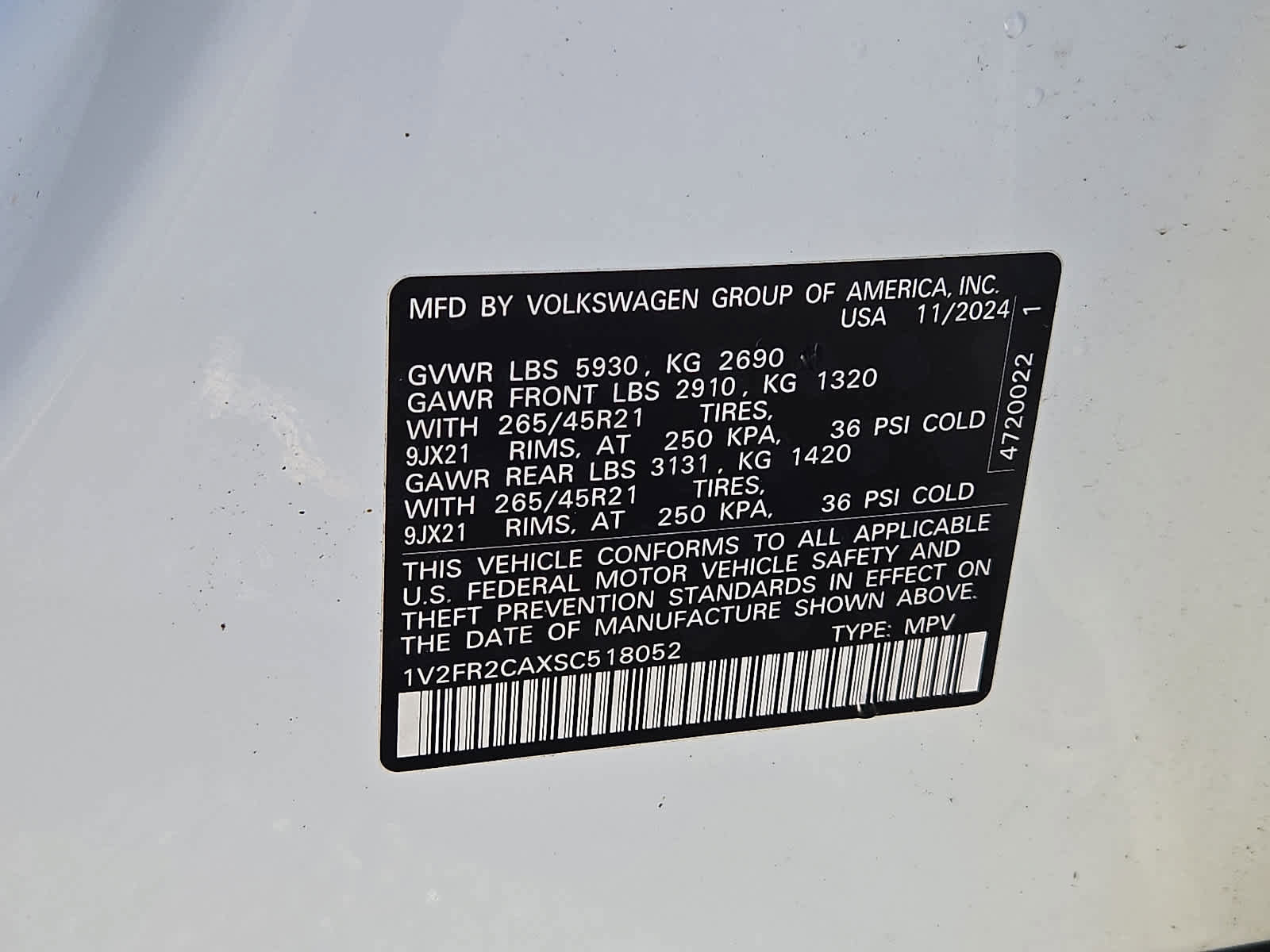 Used 2025 Volkswagen Atlas SEL Premium R-Line image 28