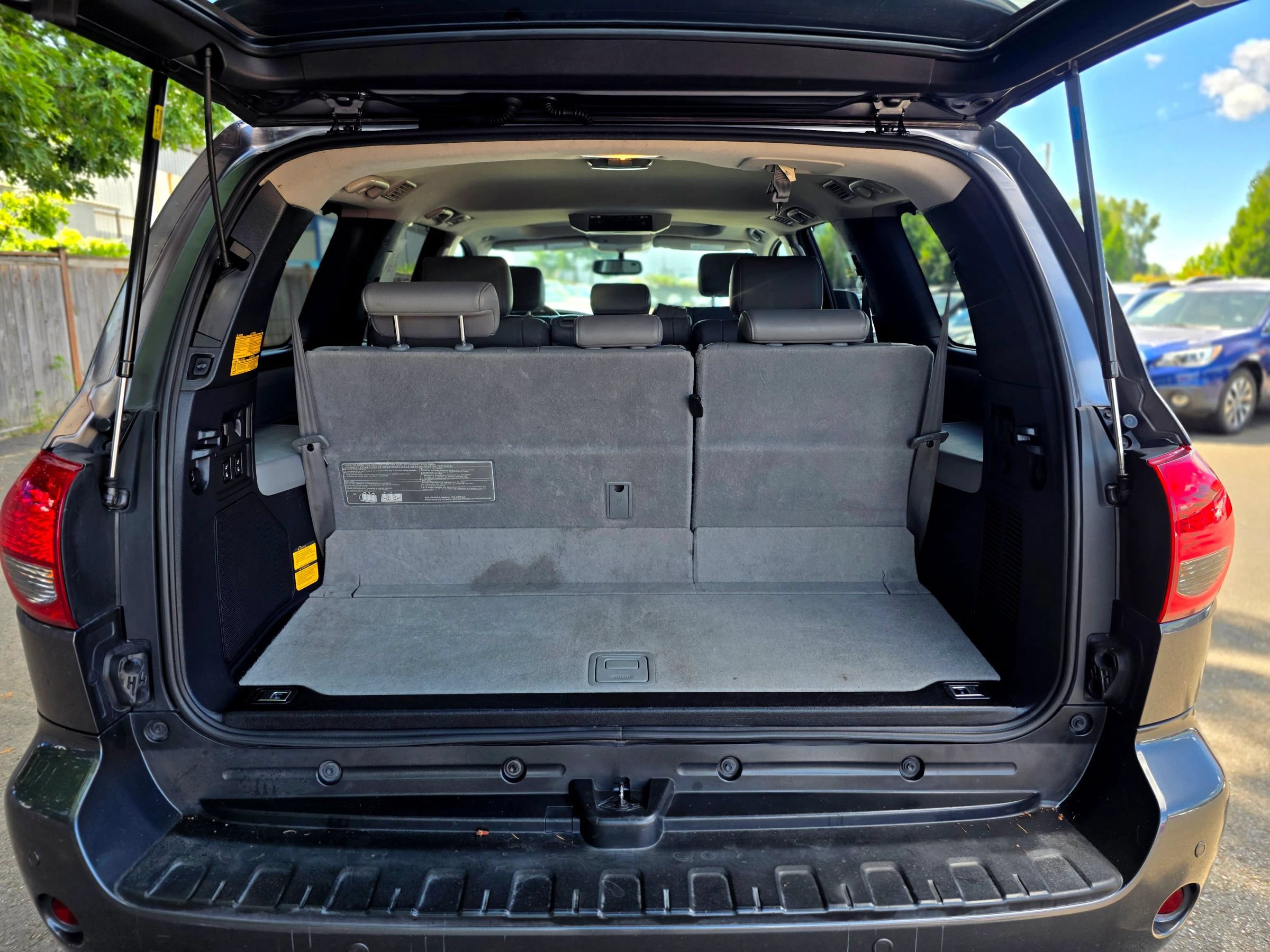 Used 2011 Toyota Sequoia Limited AWD/4WD image 56