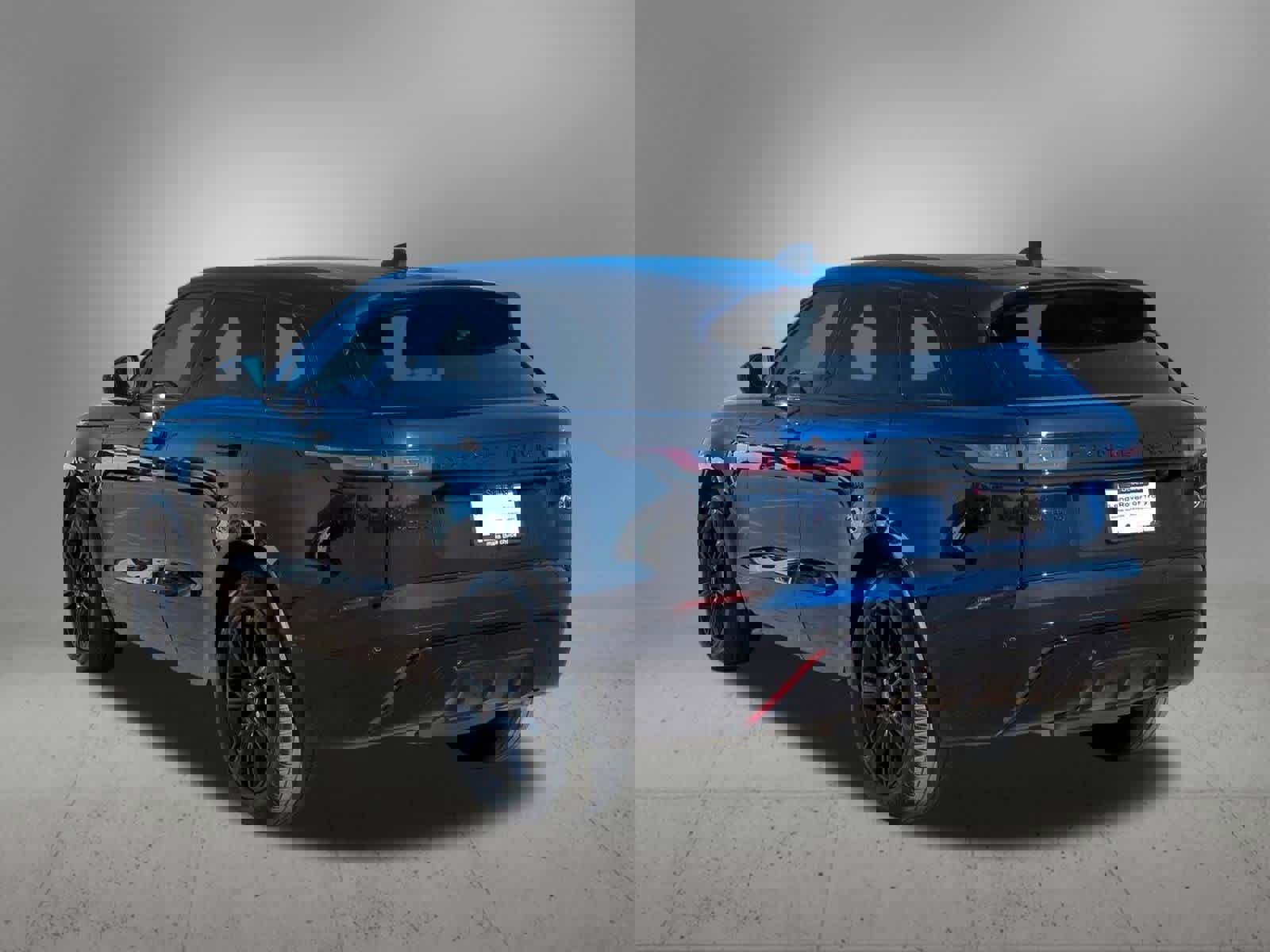 Used 2022 Land Rover Range Rover Velar R-Dynamic S image 4