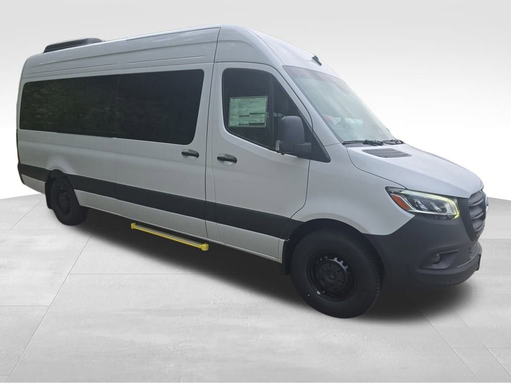 New 2025 Mercedes-Benz Sprinter 2500 image 7