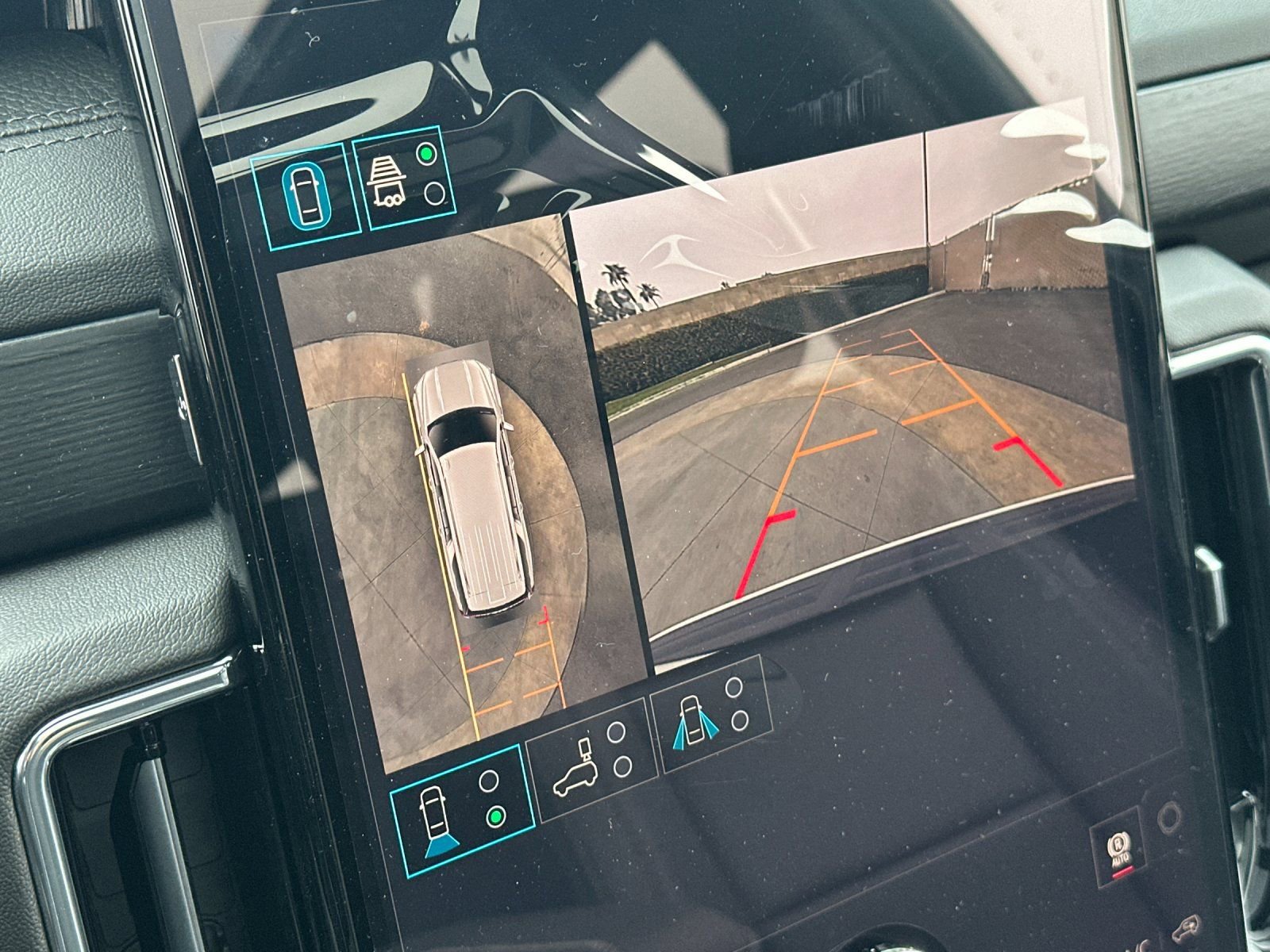 New 2026 GMC Yukon XL Denali w/ Sun & Power Step Package AWD/4WD image 21