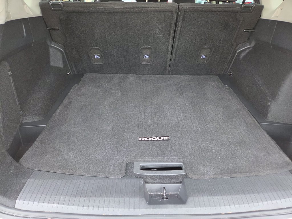 Used 2026 Nissan Rogue S FWD image 26