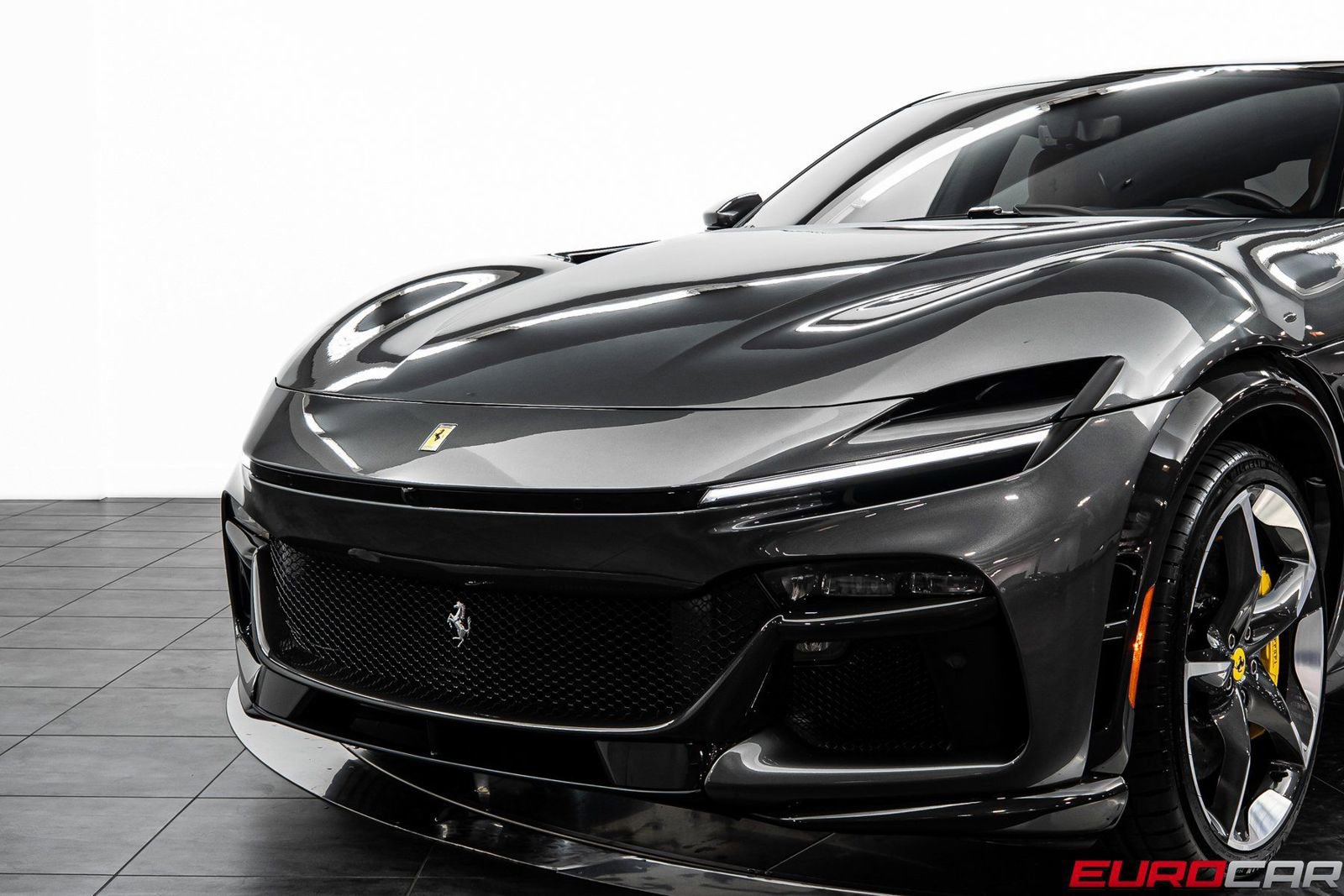 Used 2025 Ferrari Purosangue AWD/4WD image 16