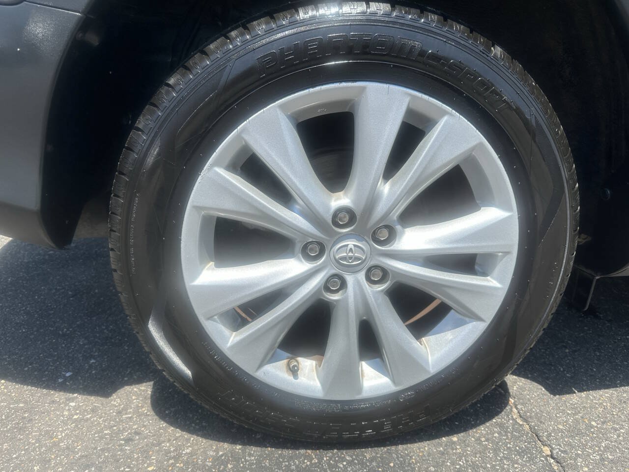 Used 2013 Toyota RAV4 Limited AWD/4WD image 16