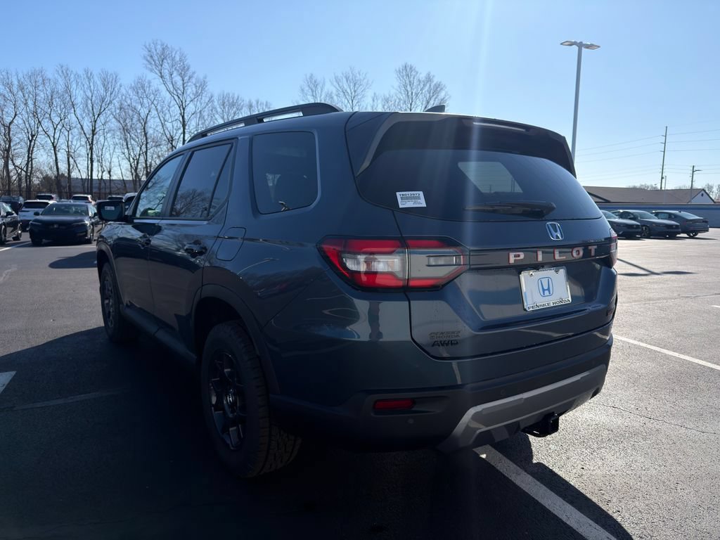 Used 2026 Honda Pilot TrailSport image 3