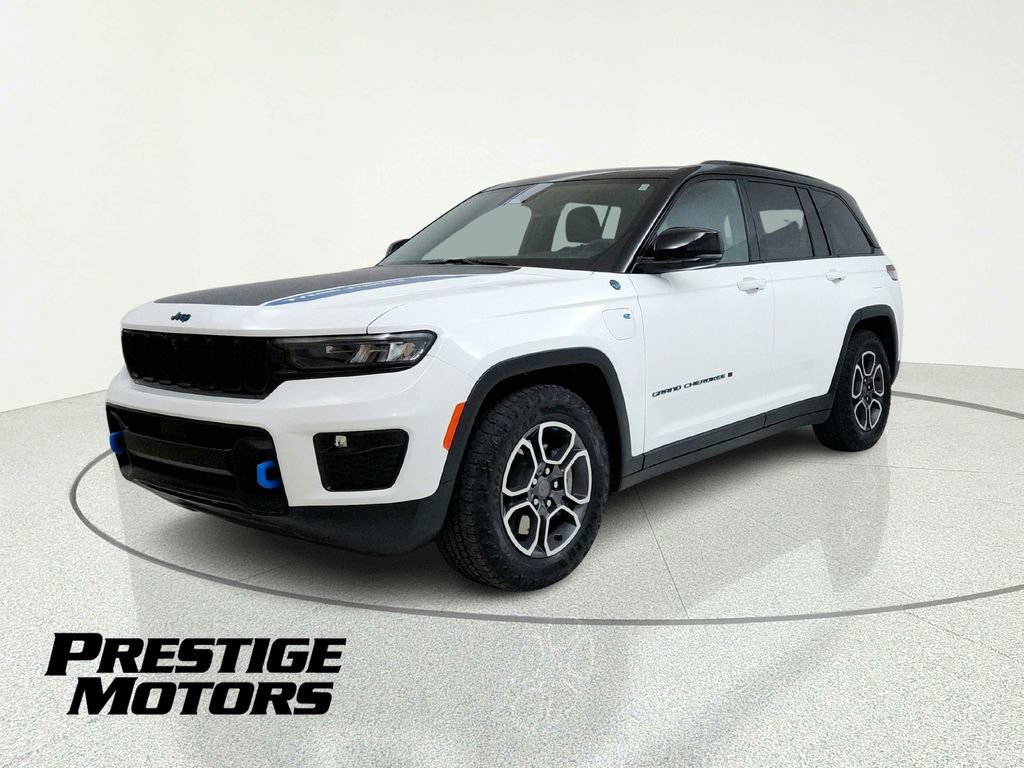 Used 2022 Jeep Grand Cherokee Trailhawk AWD/4WD image 3