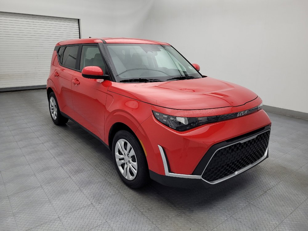 Used 2025 Kia Soul LX image 13