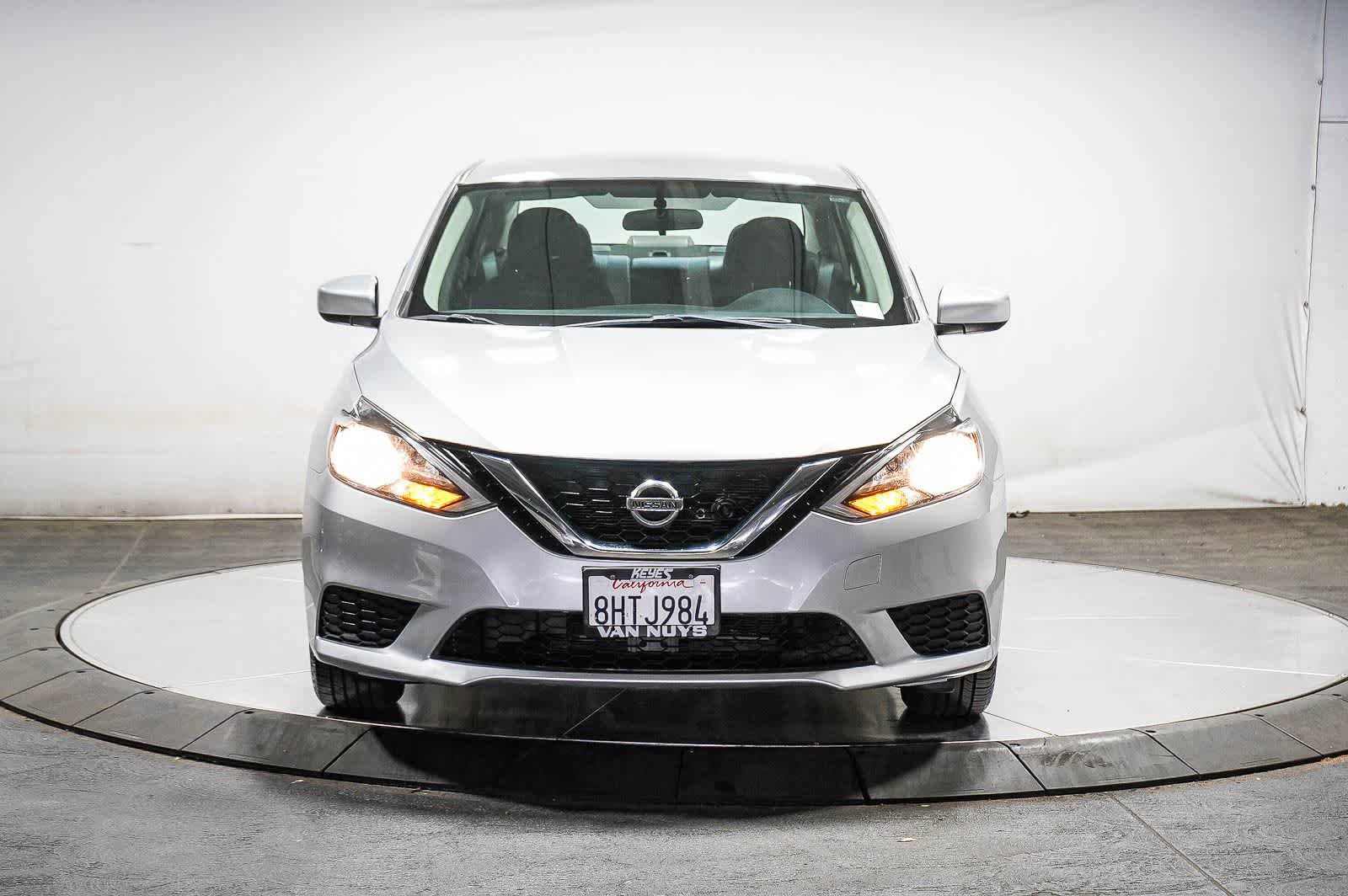 Used 2016 Nissan Sentra SV FWD image 3