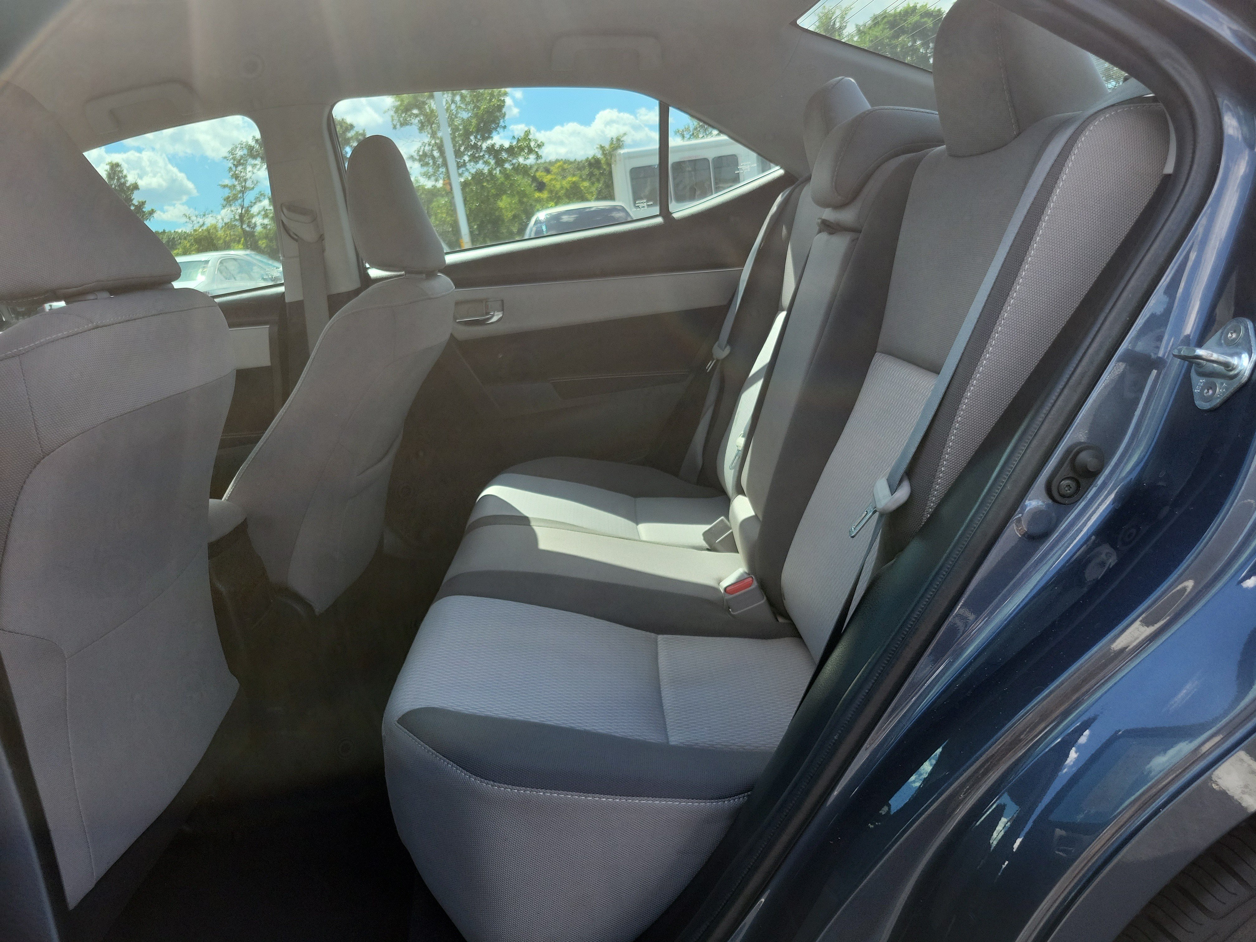 Certified 2018 Toyota Corolla LE FWD image 10