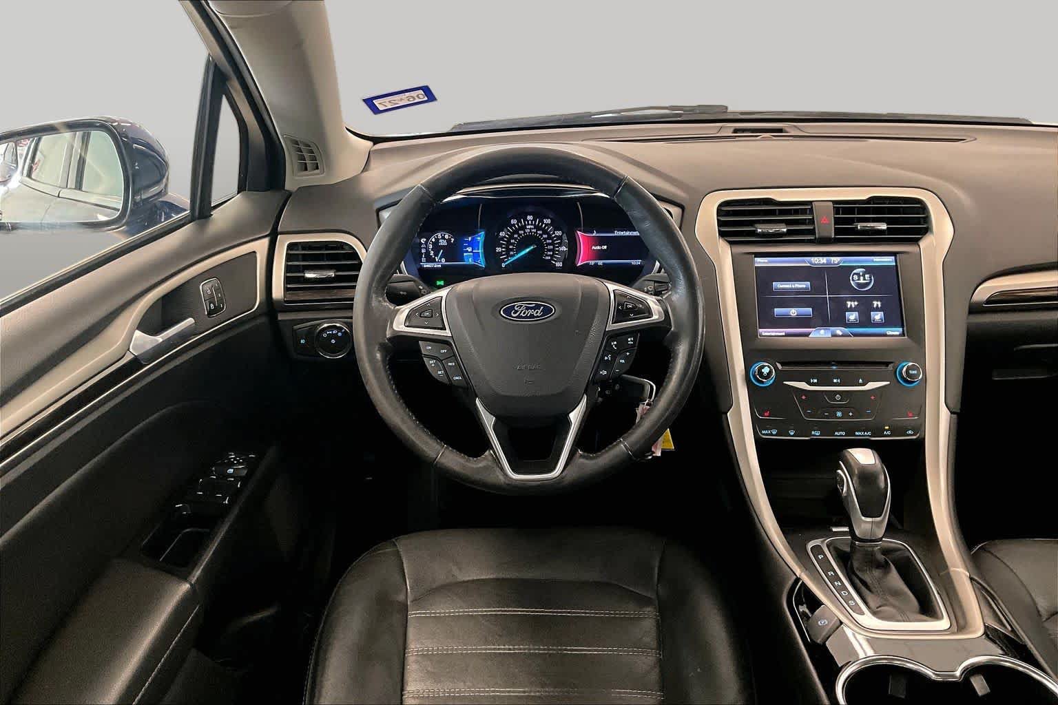 Used 2014 Ford Fusion SE w/ Equipment Group 202A FWD image 15