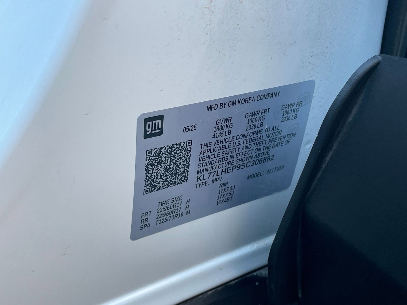 Used 2025 Chevrolet Trax LT image 28