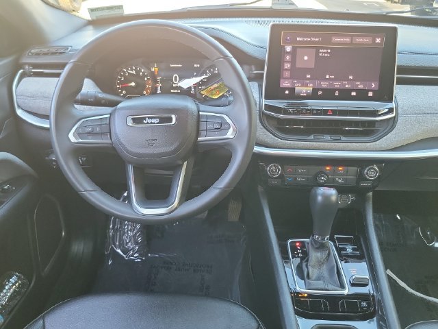 Used 2024 Jeep Compass Latitude AWD/4WD image 4