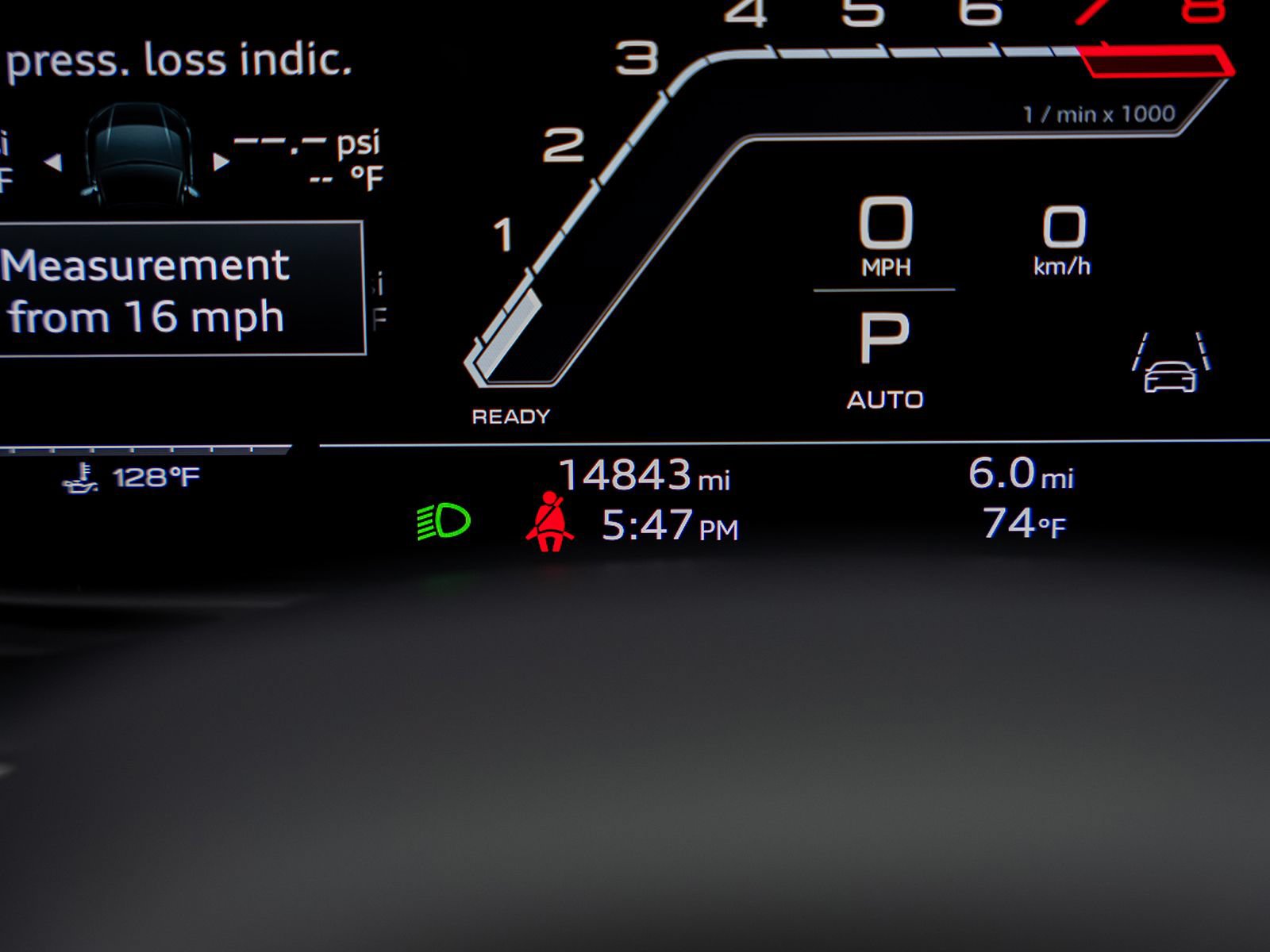 Used 2024 Audi RS Q8 AWD/4WD image 47