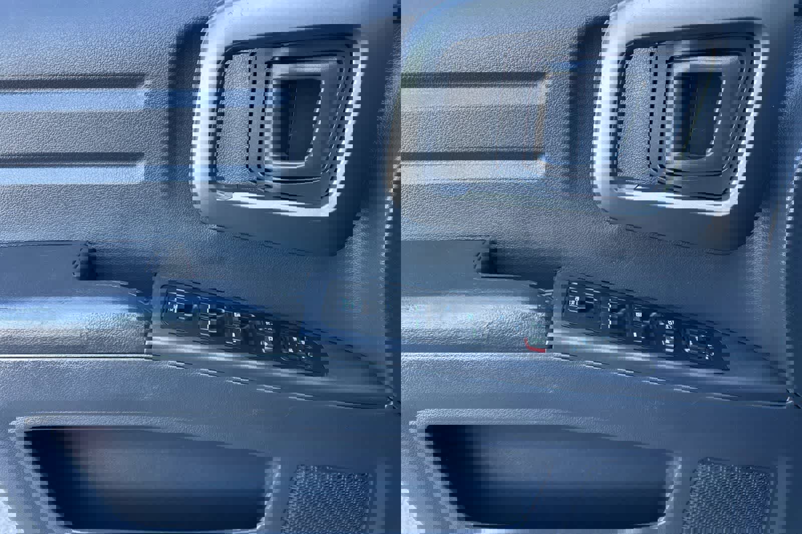 Used 2010 Honda Ridgeline RTL image 12