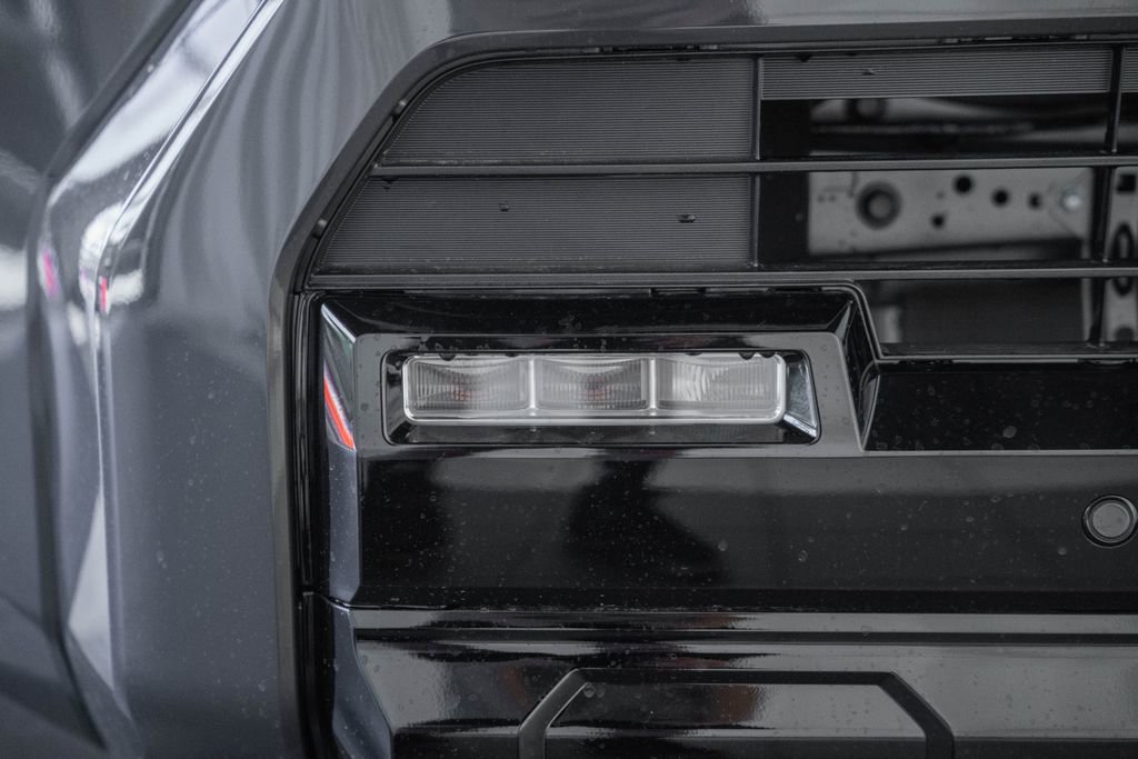 New 2026 Toyota 4Runner 4WD image 13