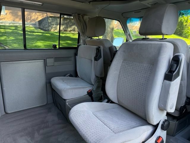 Used 2003 Volkswagen Eurovan MV FWD image 18