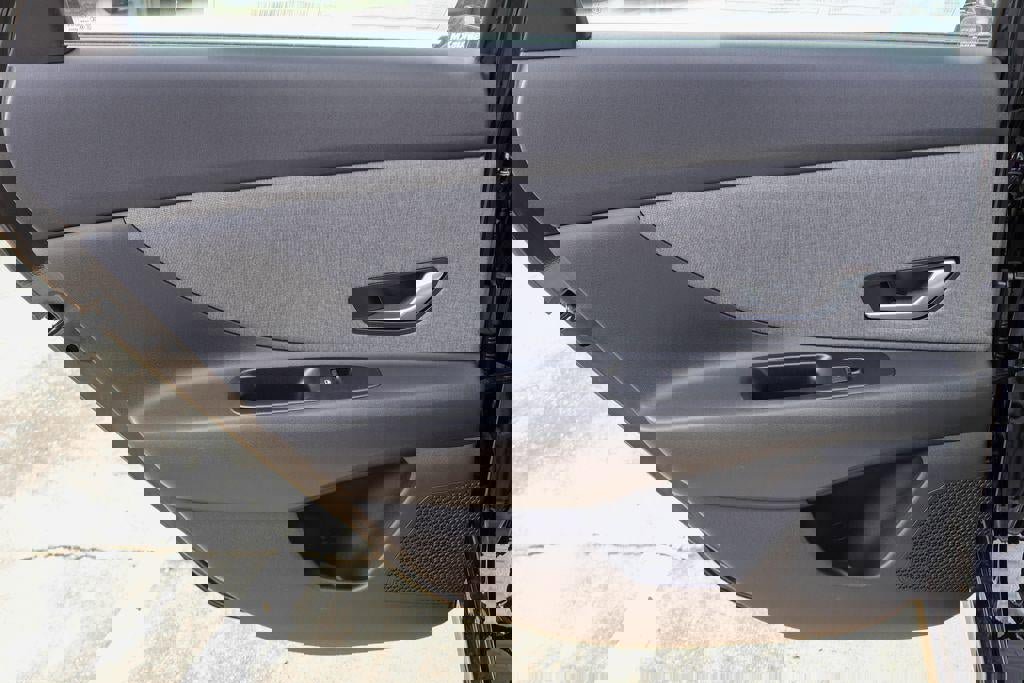 New 2026 Hyundai Elantra Limited image 13