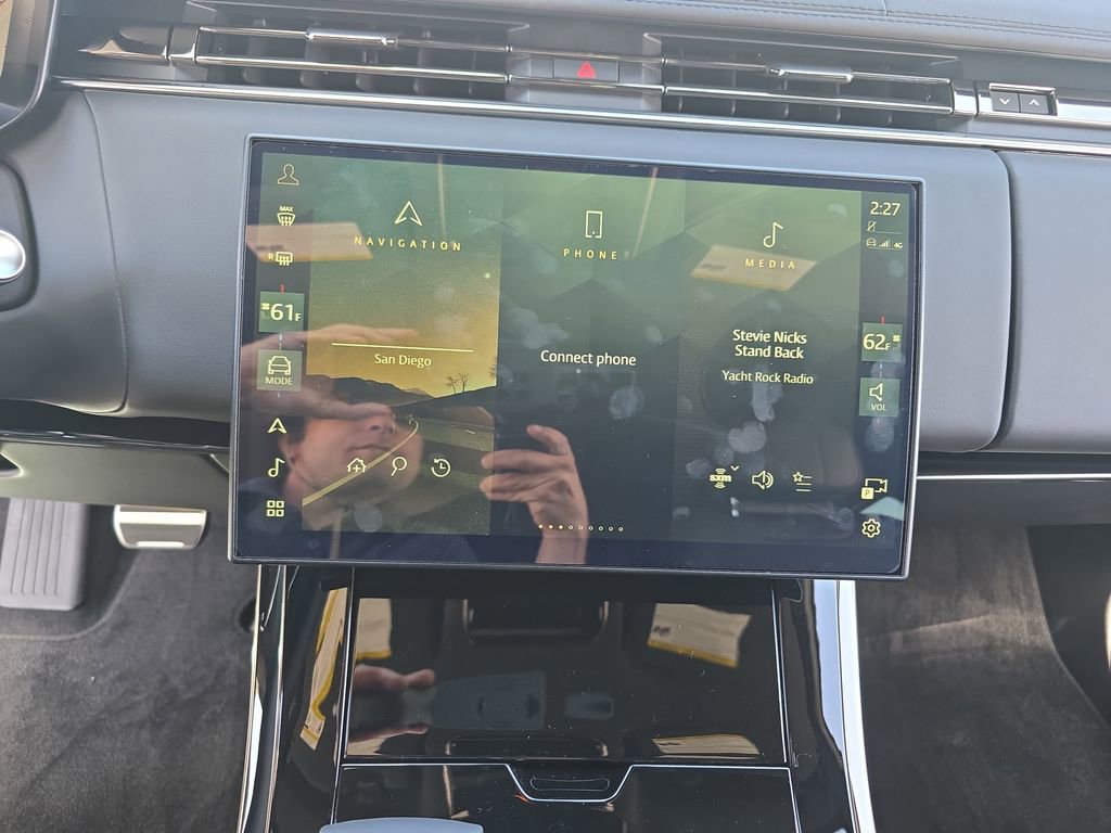 New 2026 Land Rover Range Rover Sport Dynamic SE AWD/4WD image 21