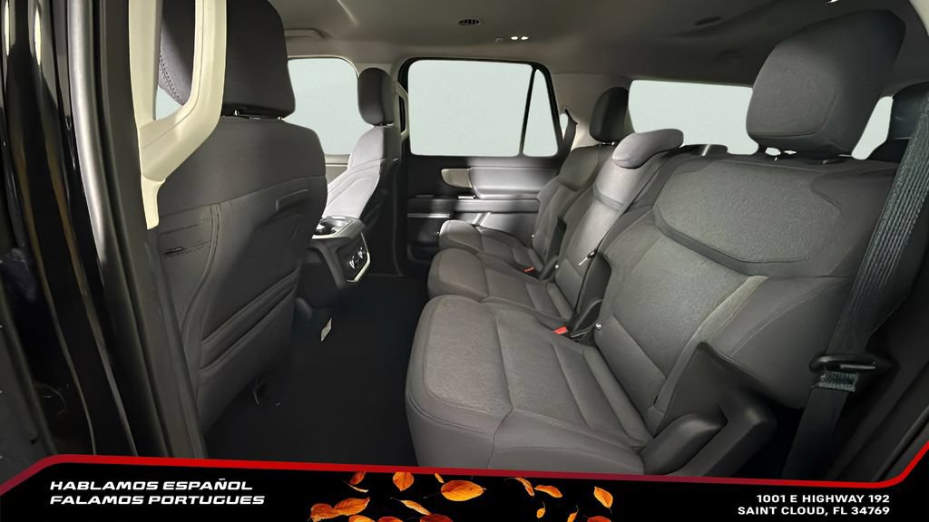 Used 2025 Ford Expedition Max Active AWD/4WD image 27