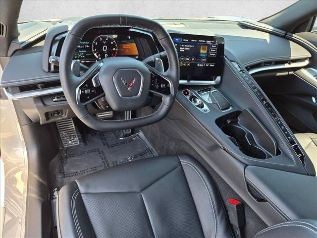 Used 2022 Chevrolet Corvette Stingray Preferred Cpe w/ Z51 Performance Package RWD image 17