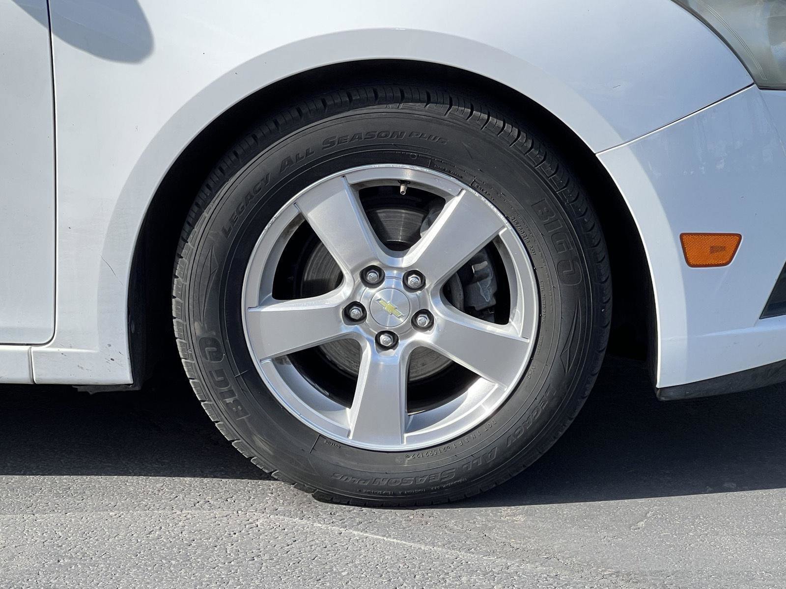 Used 2014 Chevrolet Cruze LT FWD image 16