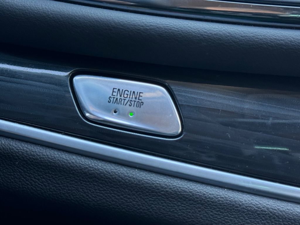 Used 2021 Buick Enclave Essence w/ Sound and Sites Package image 24