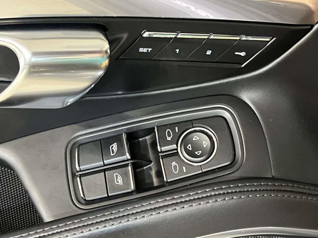 Certified 2017 Porsche 911 Carrera 4S image 33