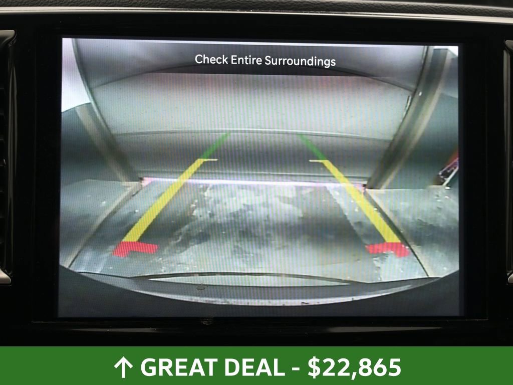 Used 2023 Chrysler Pacifica Touring-L image 45