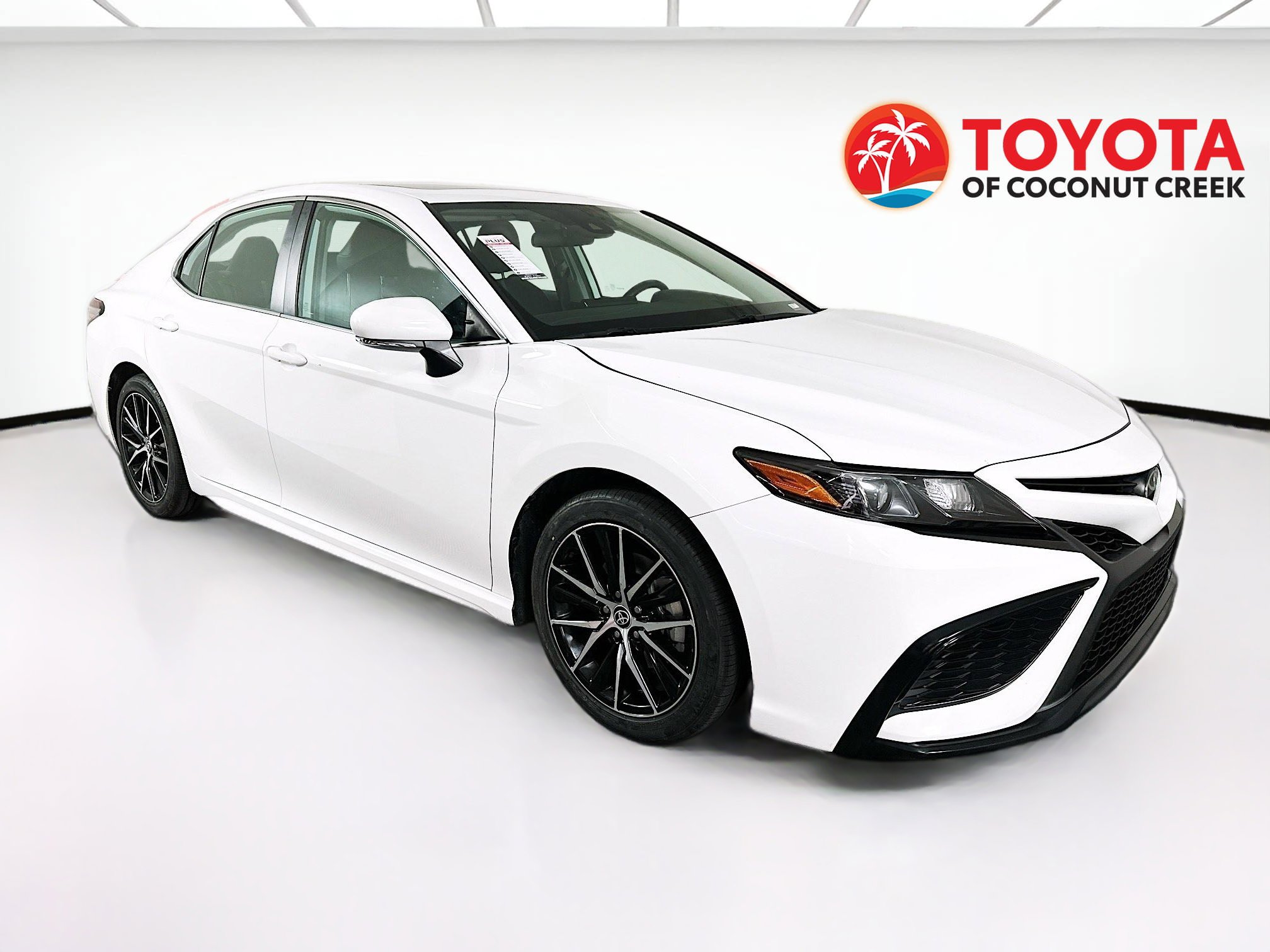 Used 2023 Toyota Camry SE
